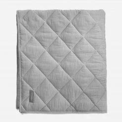 Louelle Linen Quilt