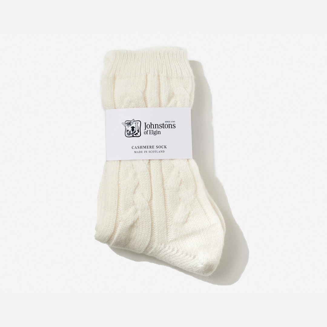 Johnstons Of Elgin Cable Cashmere Bed Sock 2 Johnstons Of Elgin Cable Cashmere Bed Sock